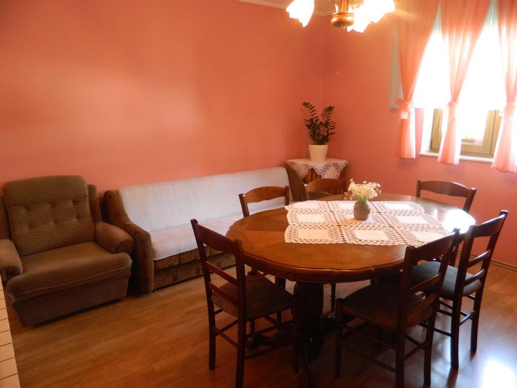 Vacation Home Kuca Za Odmor クラスノ・ポーイエ エクステリア 写真